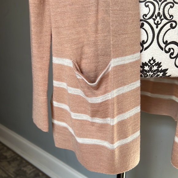 Lightweight Cardigan - Picture 6 of 6